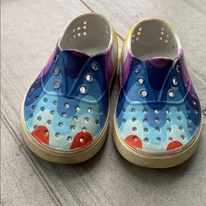Native “Miller” toddler shoes size 6C